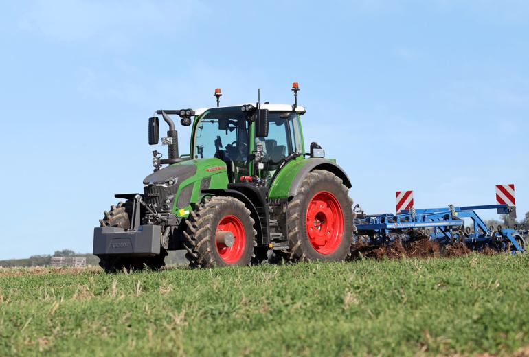 Fendt 620 Vario: 4 silindrit, 224 hobujõudu, 1 sõiduvahemik