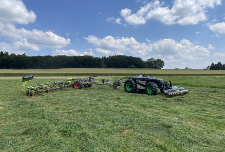 Kõrge automatiseeritus ja autonoomsus põllumajanduses: CLAAS ja AgXeed uurivad autonoomsuse rakendusvaldkondi saagikoristuses