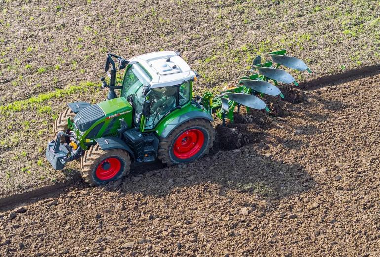 Amazone esitleb uut Teres 200 ripp-pöördatra