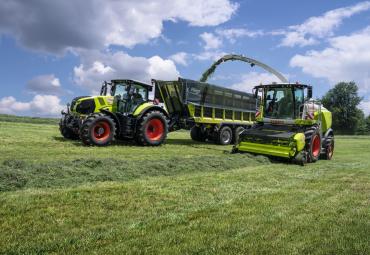 CLAAS JAGUAR uueneb: V-FLEX trummel, uus PICK UP ja CSPS analüüs põllul