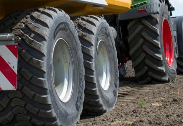 Michelinil seitse uut rehvisuurust põllumajandusmasinatele