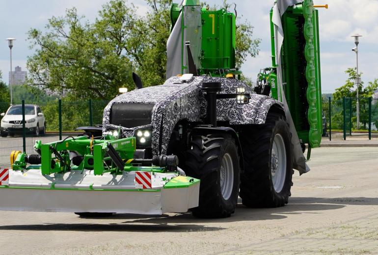 Belarus näitab esimest autonoomset traktorit